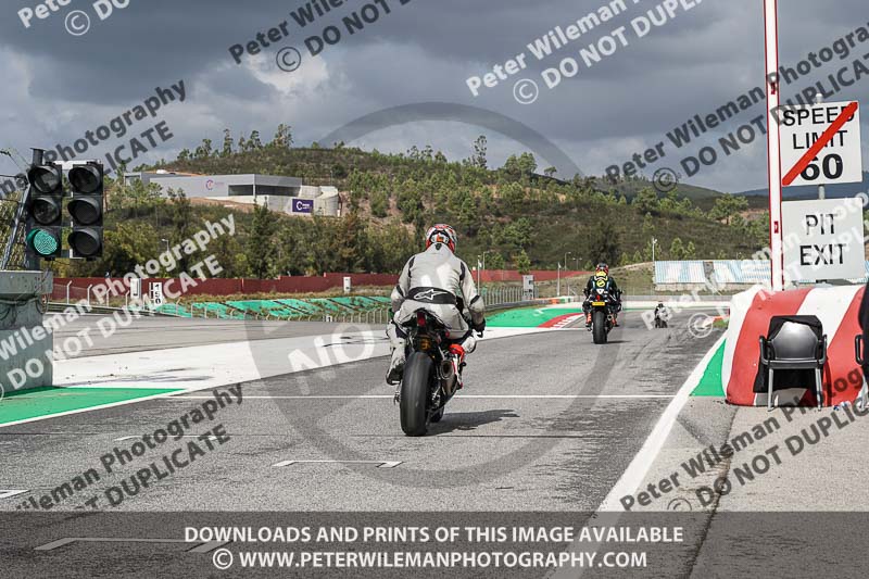 motorbikes;no limits;peter wileman photography;portimao;portugal;trackday digital images